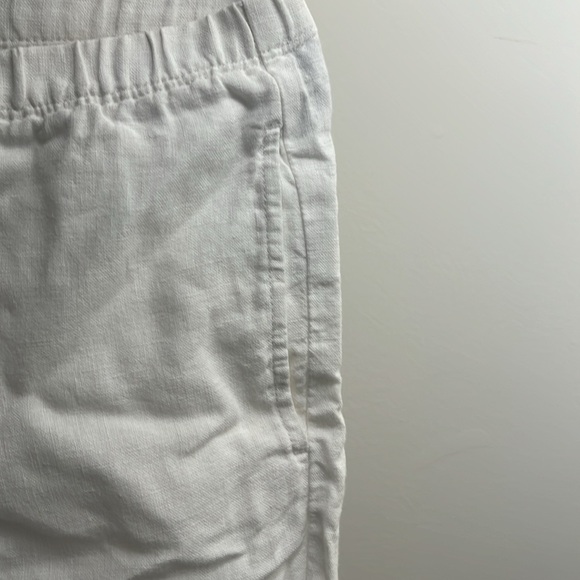 White linen shorts - Picture 2 of 5